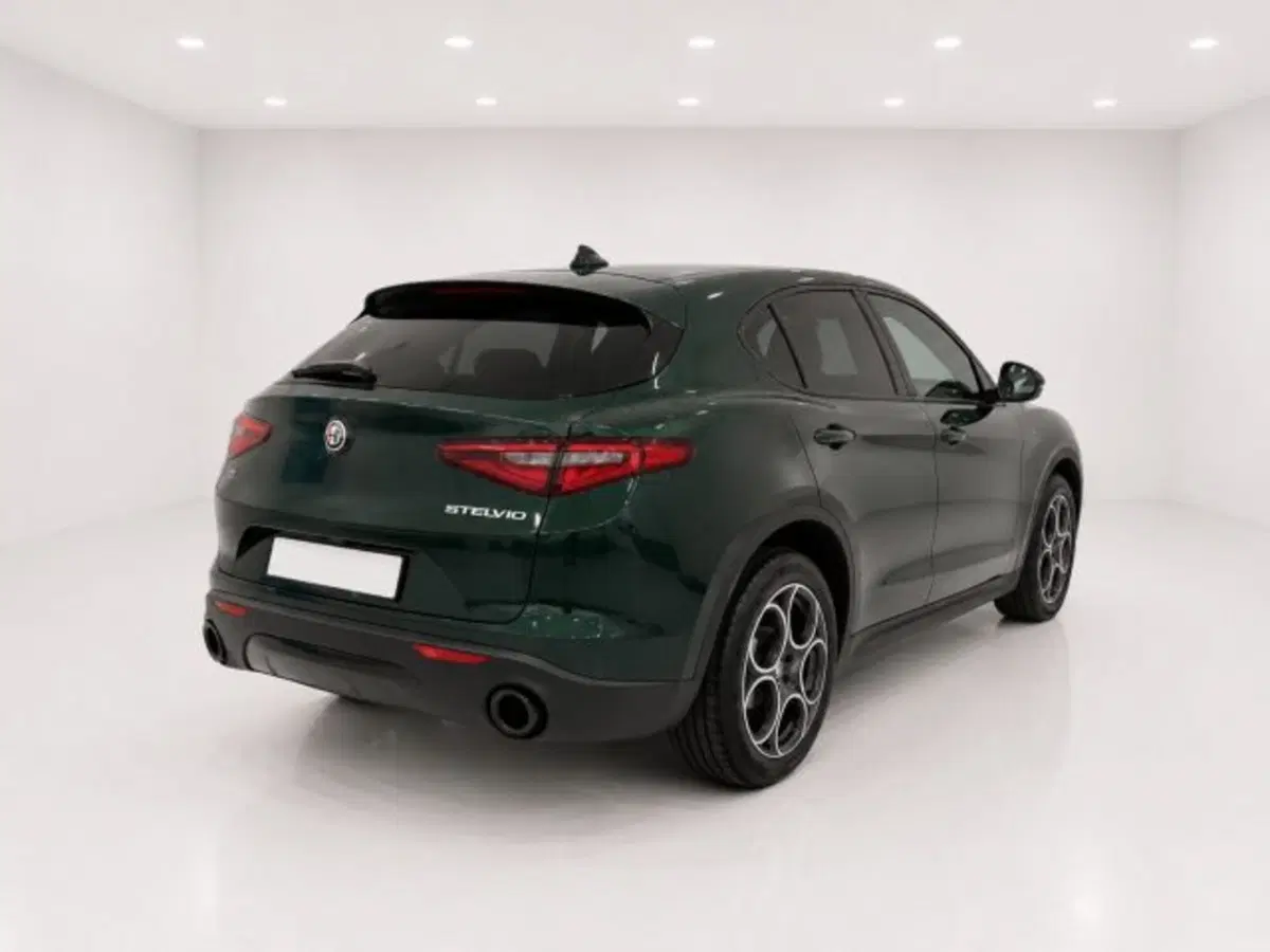 Alfa Romeo Stelvio usata a Firenze (6)