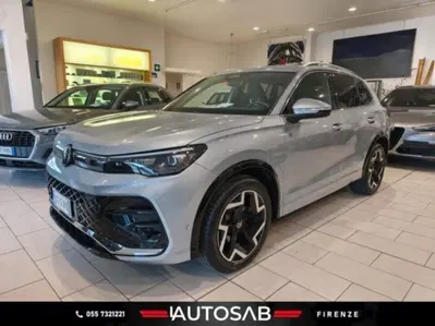 Volkswagen Tiguan 2.0 tdi R-Line 150cv dsg del 2024 usata a Firenze