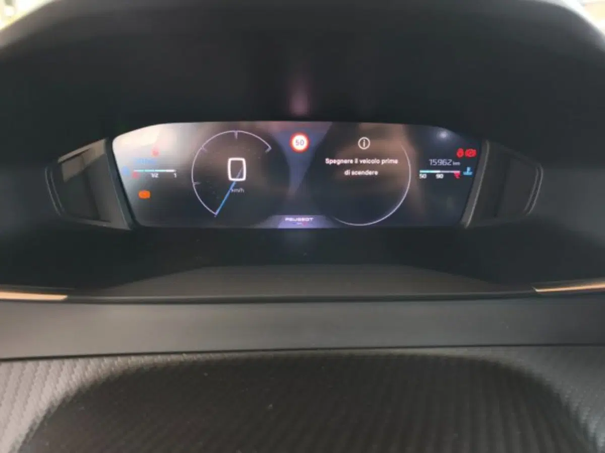 Peugeot 2008 usata a Firenze (14)