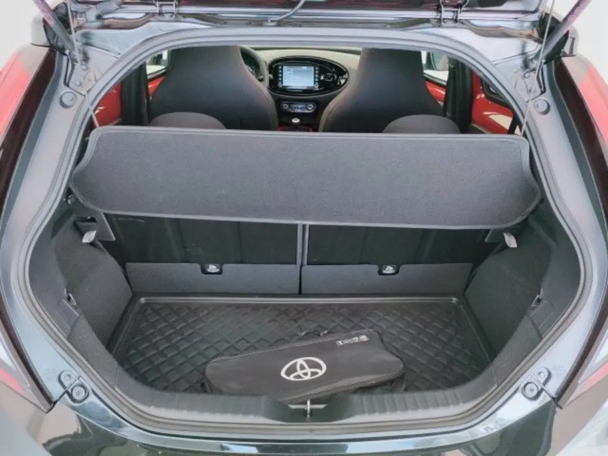 Toyota Aygo X usata a Teramo (10)