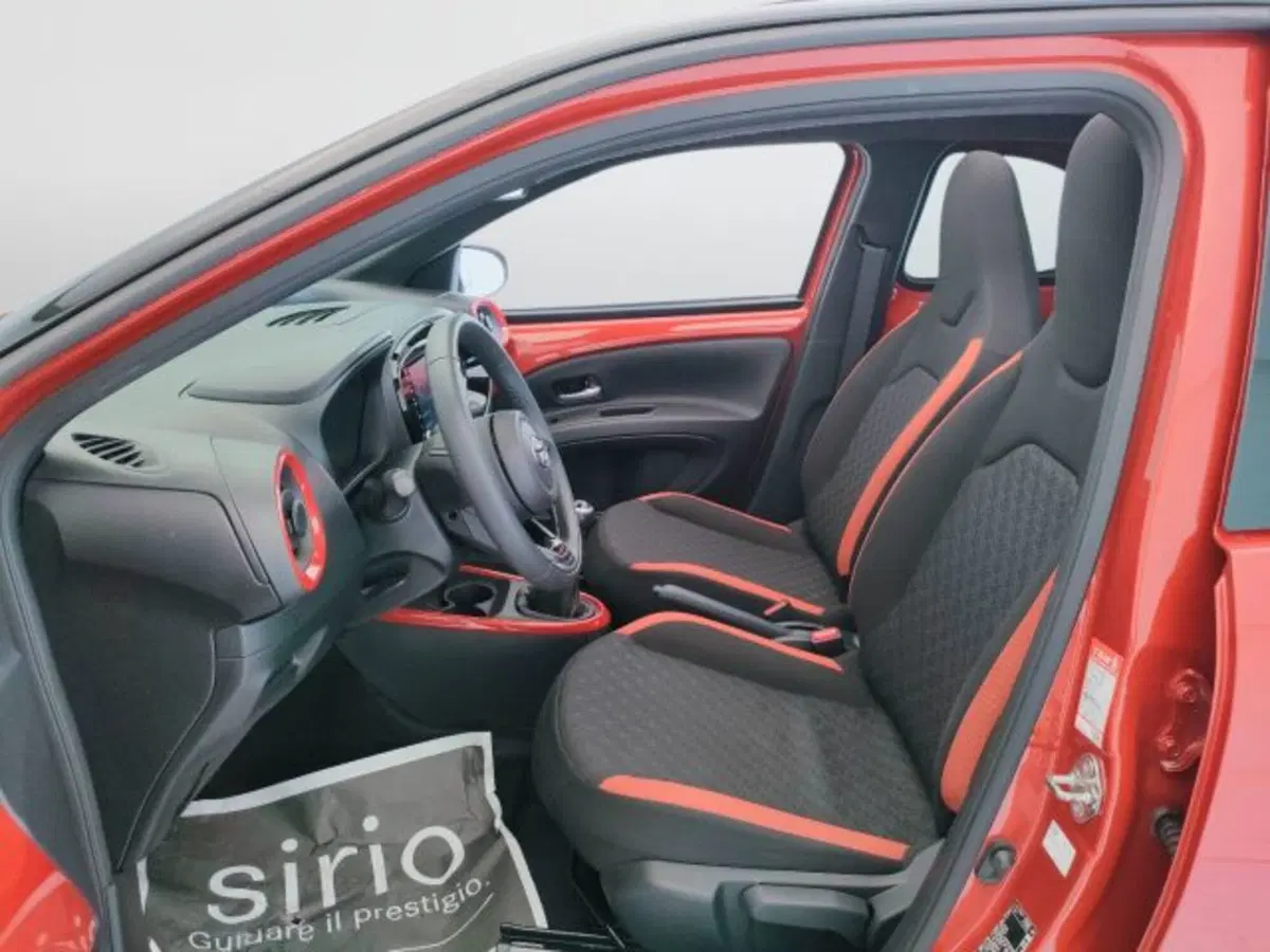 Toyota Aygo X usata a Teramo (15)