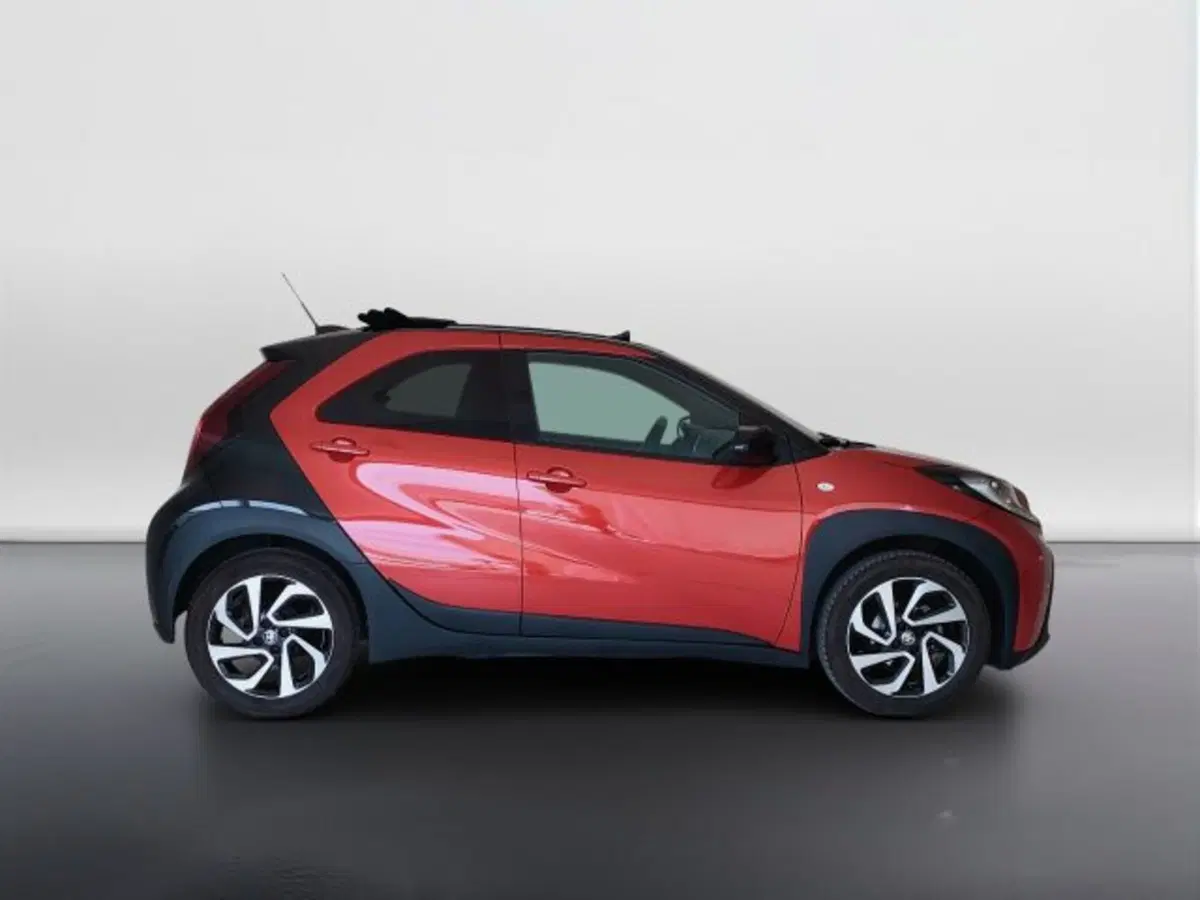 Toyota Aygo X usata a Teramo (4)