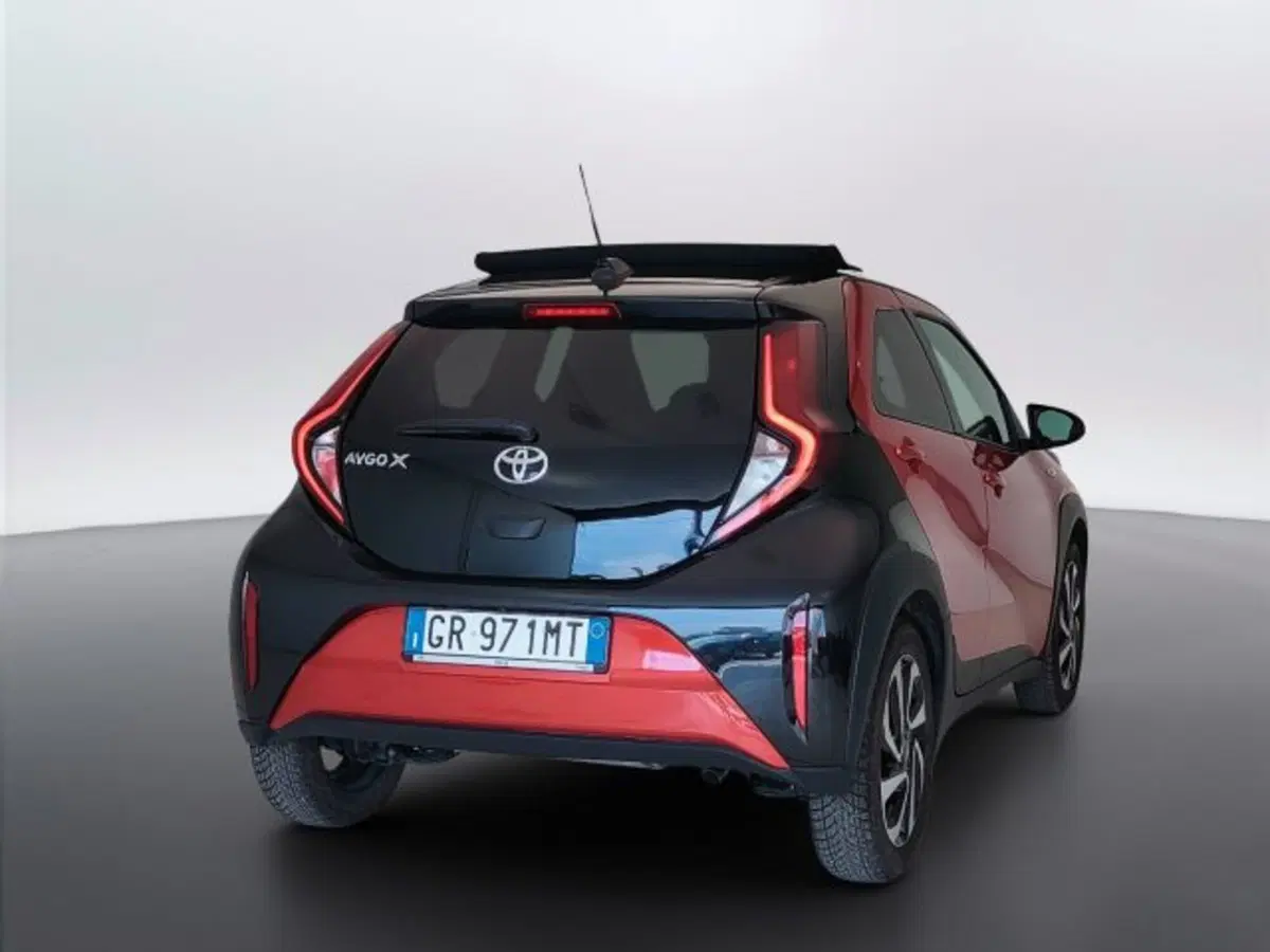 Toyota Aygo X usata a Teramo (5)
