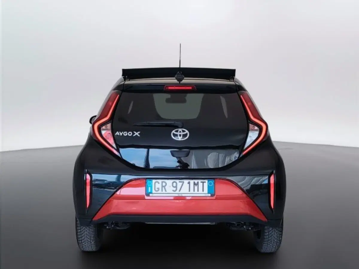 Toyota Aygo X usata a Teramo (6)