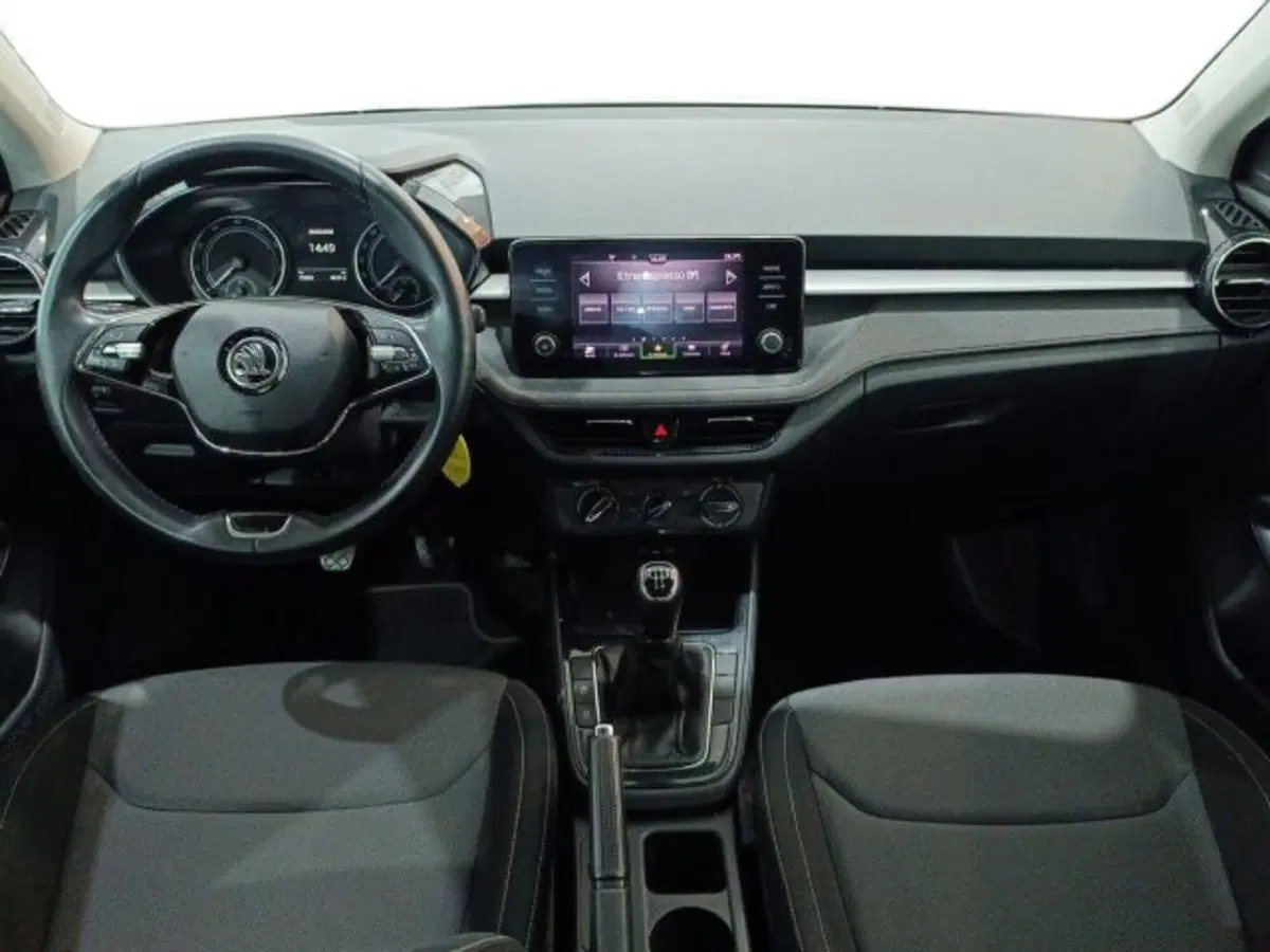 Skoda Fabia usata a Catania (7)