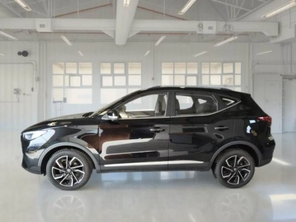 Mg ZS (2021-->) usata a Catania (5)