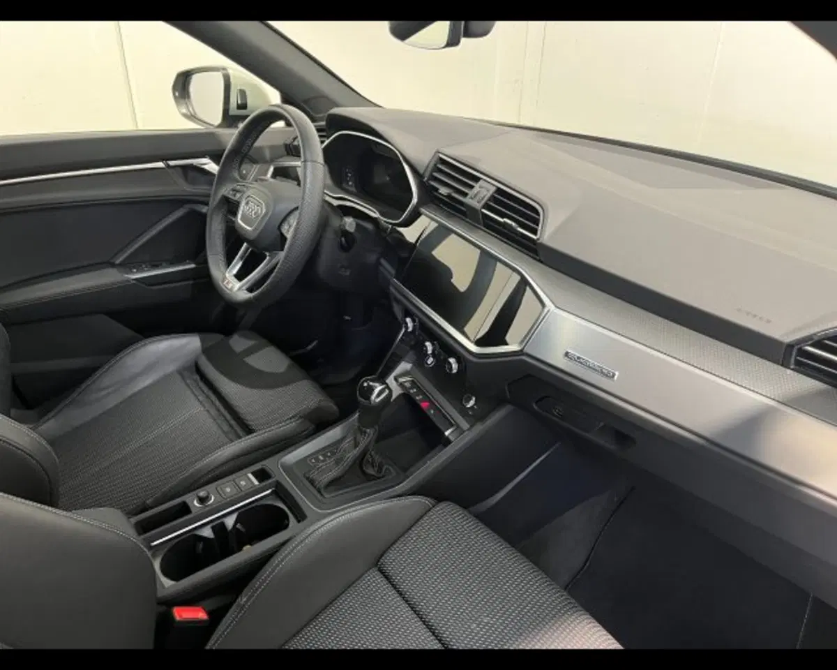 Audi Q3 Sportback usata a Treviso (4)