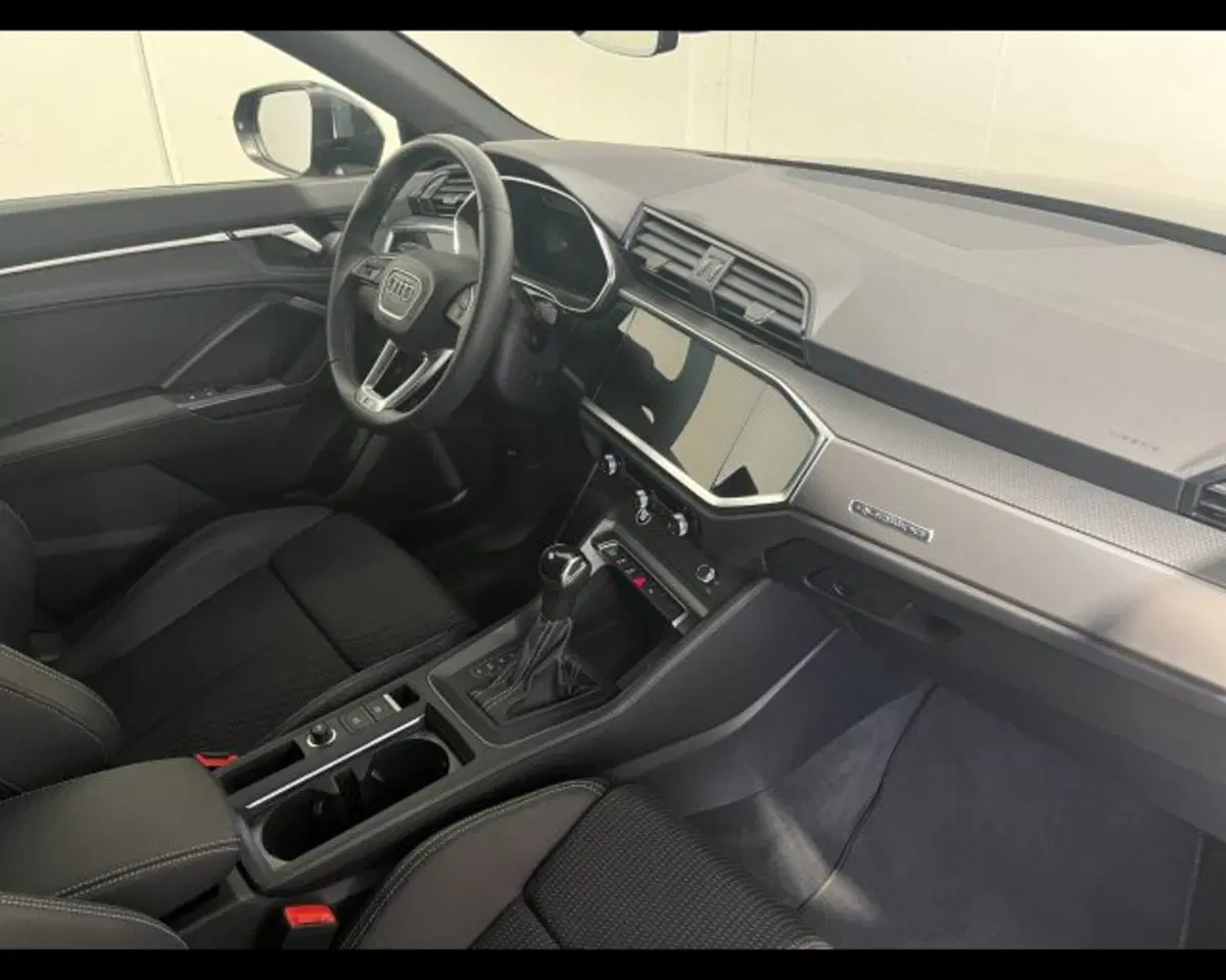 Audi Q3 Sportback usata a Treviso (4)