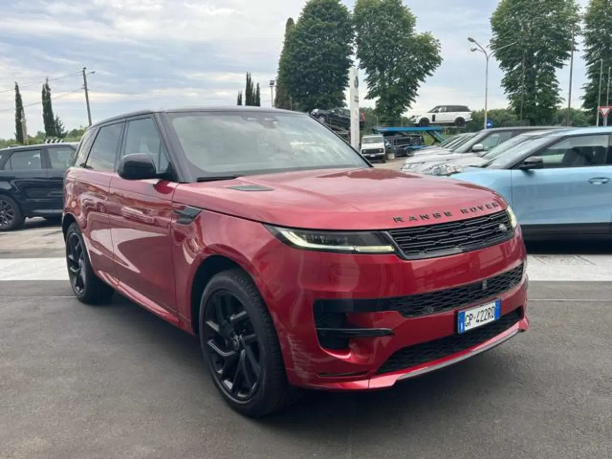 Land Rover Range Rover Sport usata a Lucca (2)