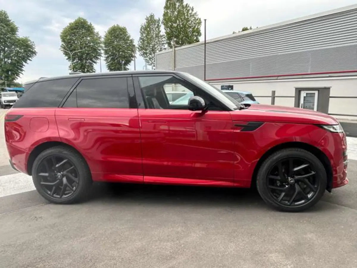 Land Rover Range Rover Sport usata a Lucca (4)