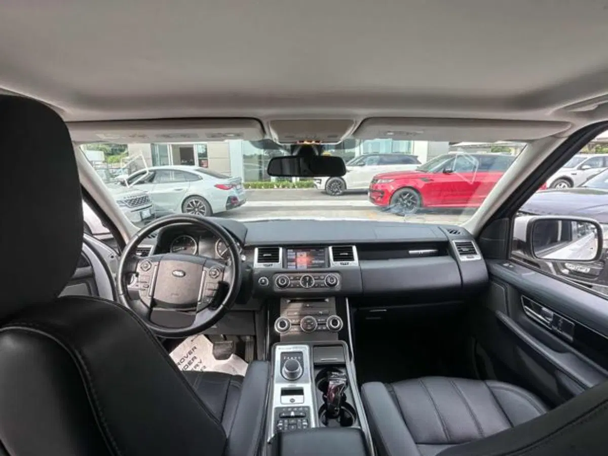 Land Rover Range Rover Sport usata a Lucca (10)