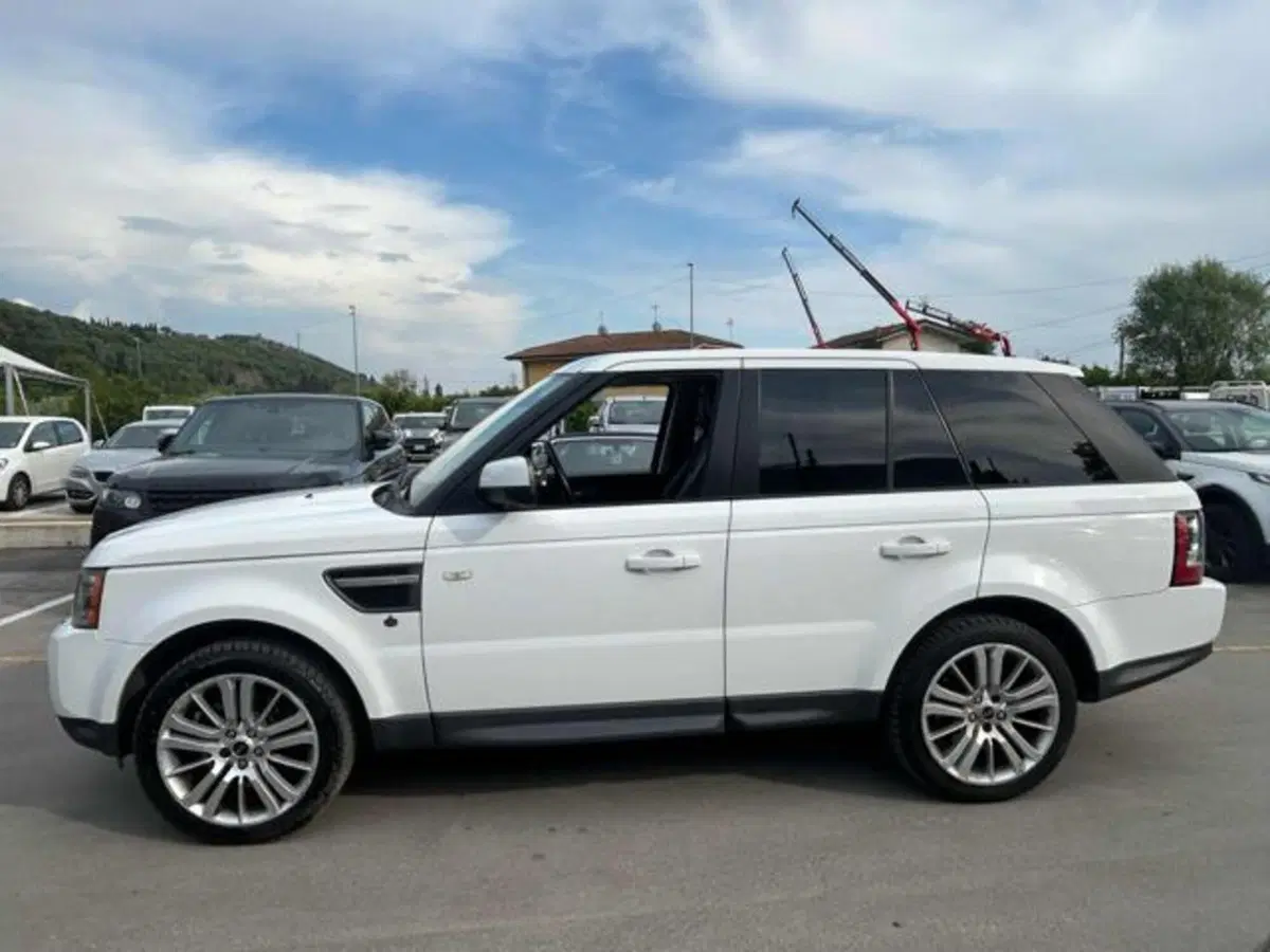 Land Rover Range Rover Sport usata a Lucca (4)