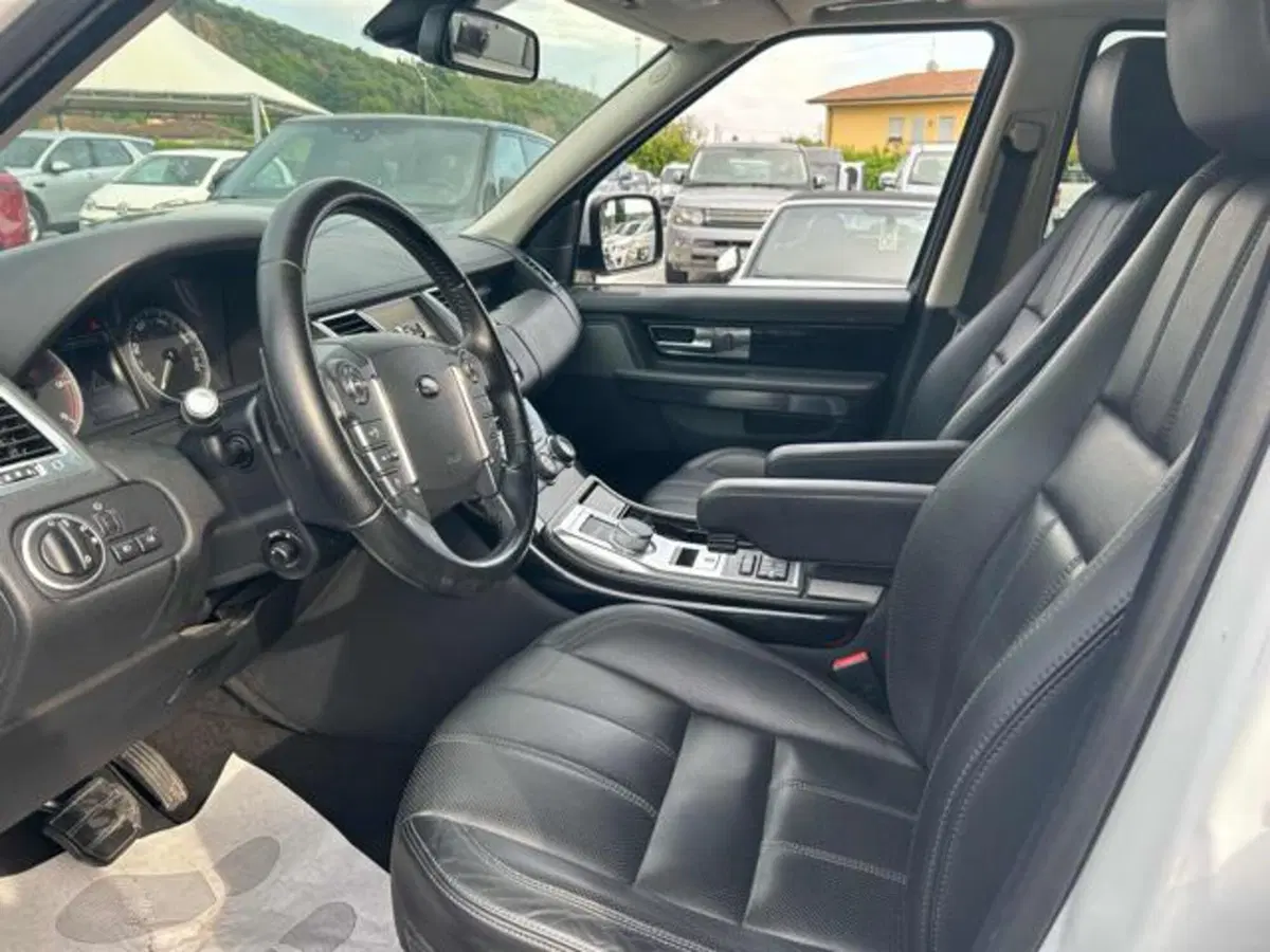 Land Rover Range Rover Sport usata a Lucca (8)