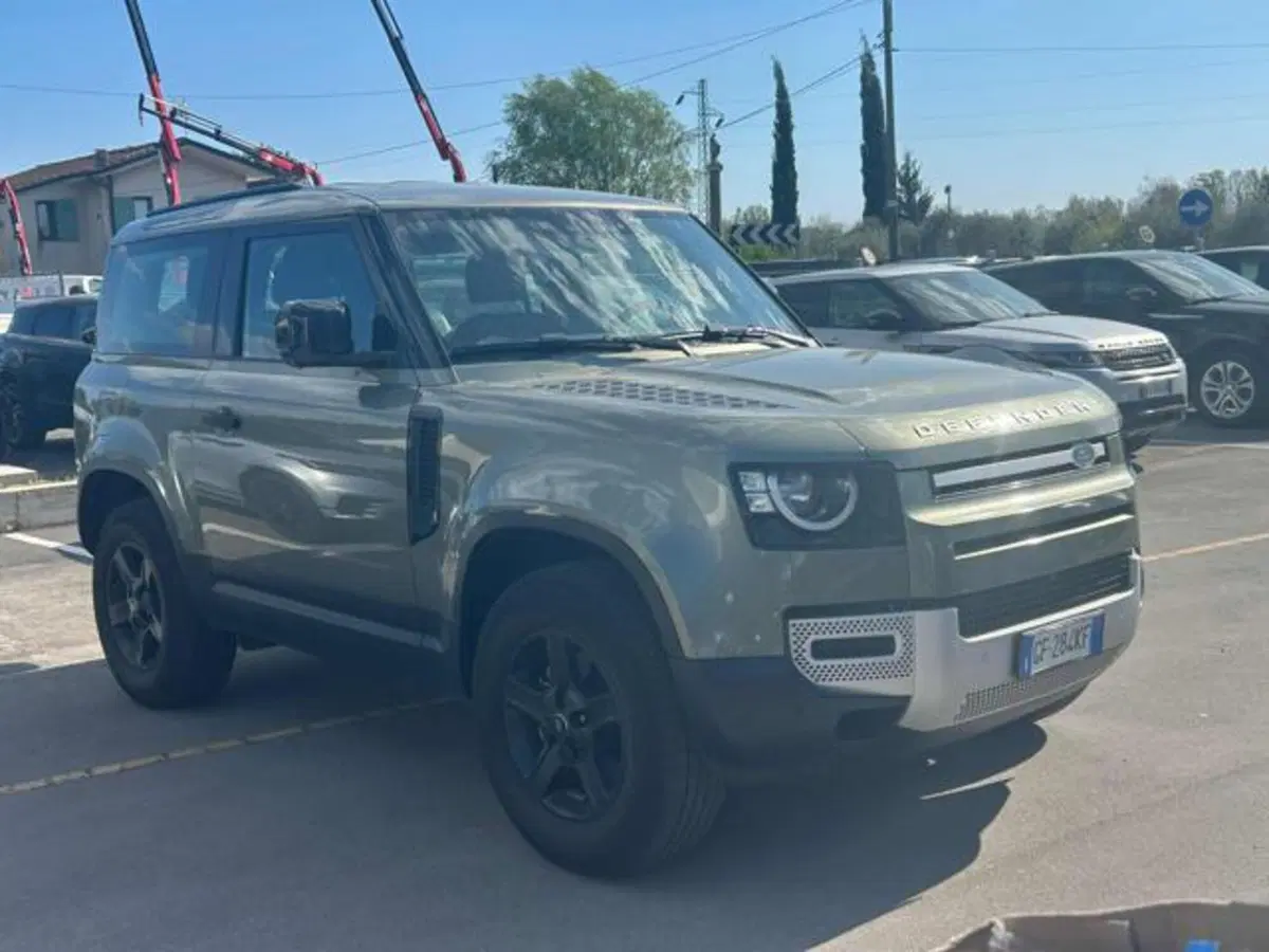 Land Rover Defender usata a Lucca (3)