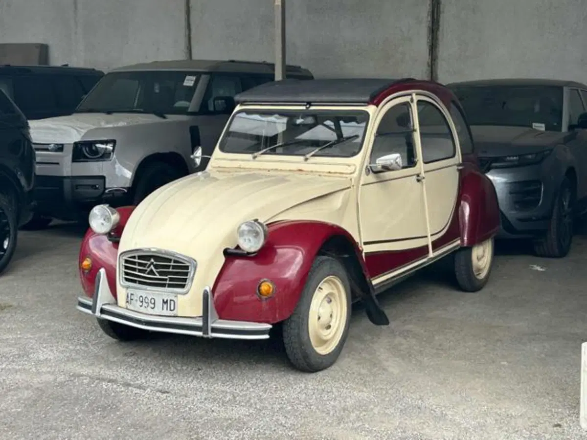 Citroen 2CV usata a Lucca