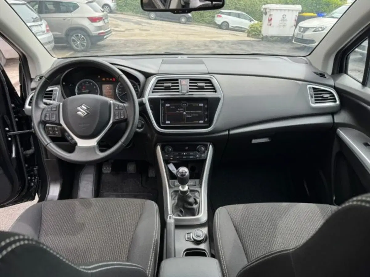 Suzuki S-Cross usata a Macerata (6)