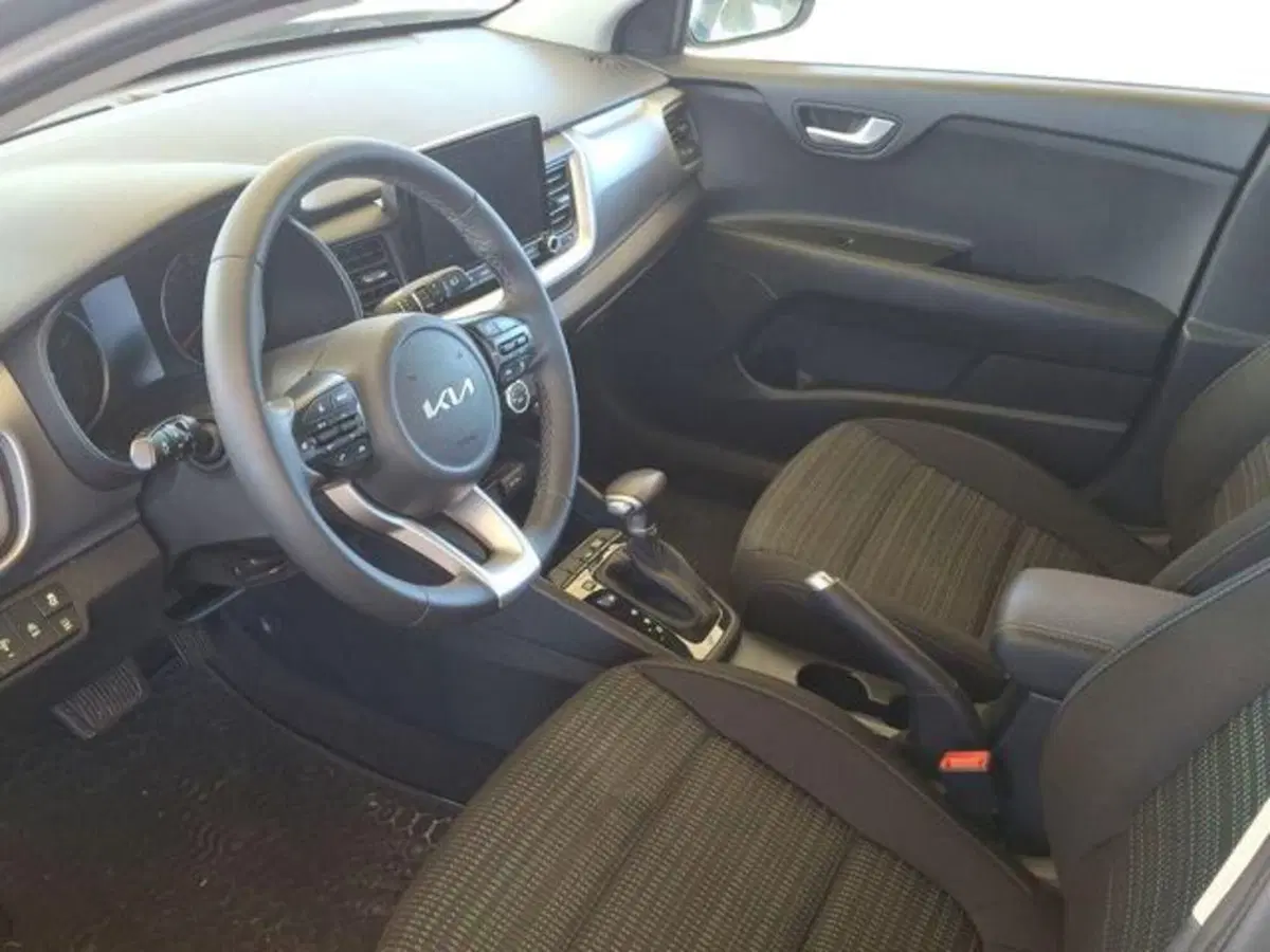 Kia Stonic usata a Roma (6)