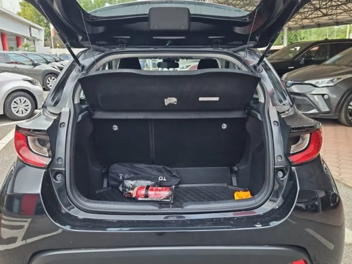 Toyota Yaris Cross usata a Roma (6)