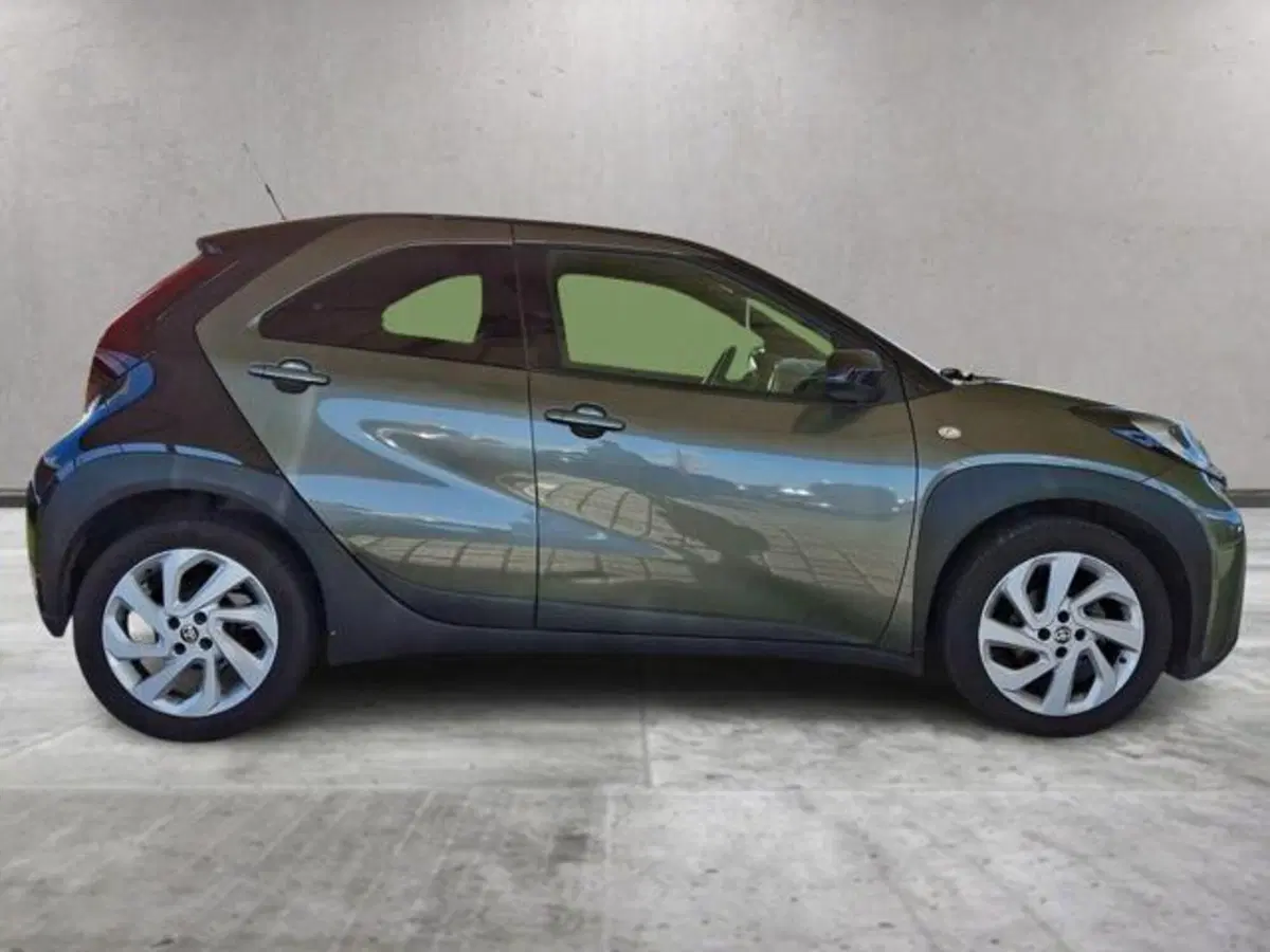 Toyota Aygo X usata a Roma (3)