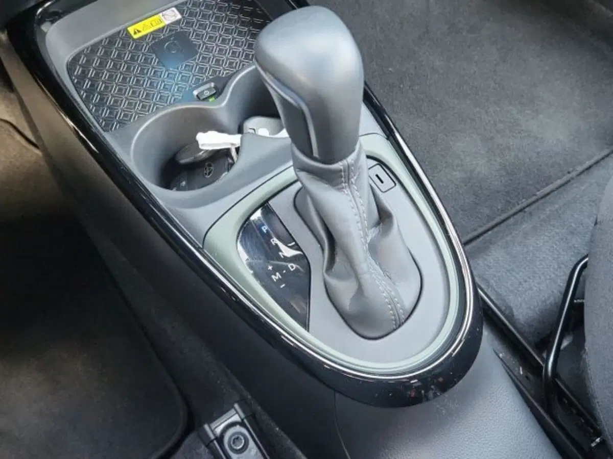 Toyota Aygo X usata a Roma (12)