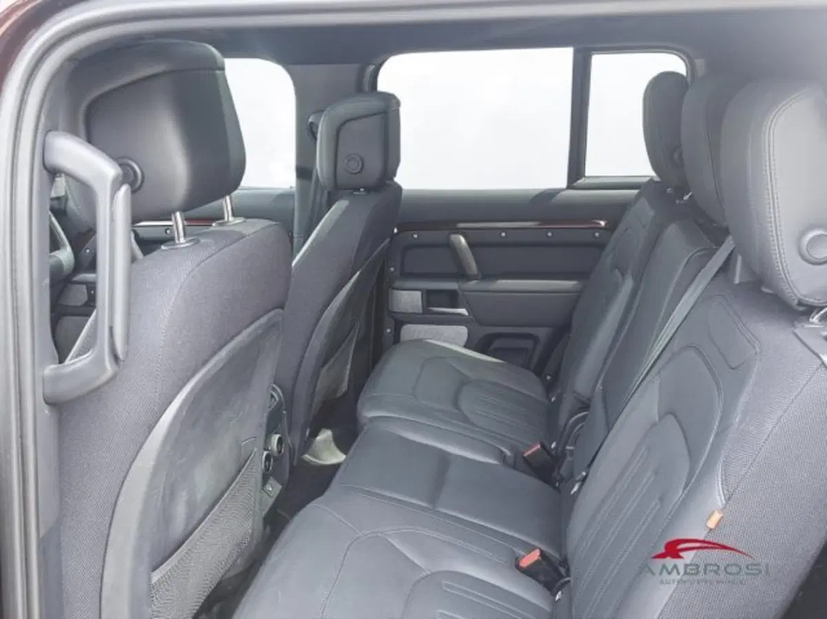 Land Rover Defender usata a Perugia (10)