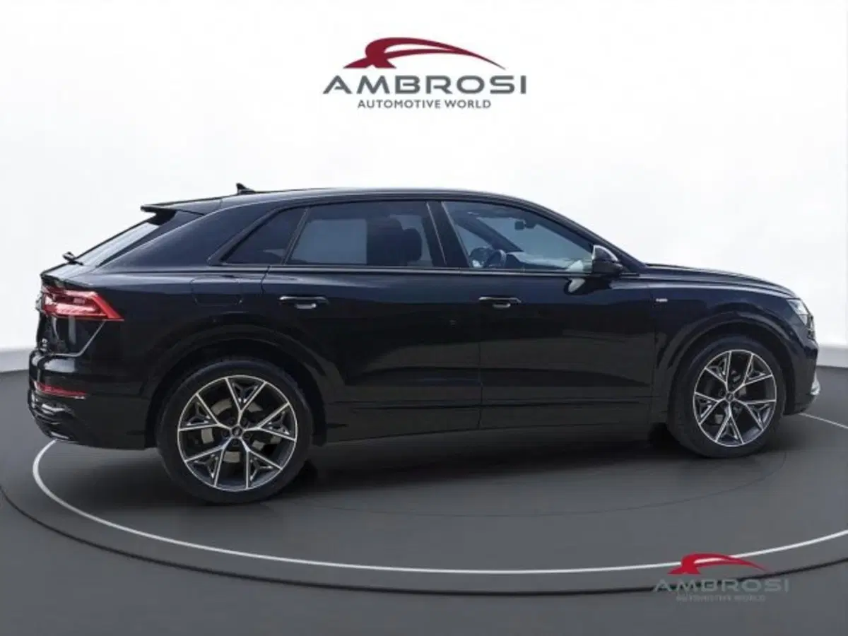 Audi Q8 usata a Perugia (5)