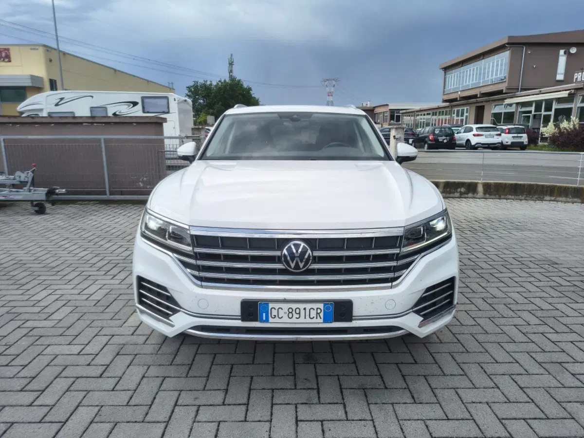 Volkswagen Touareg usata a Firenze (2)