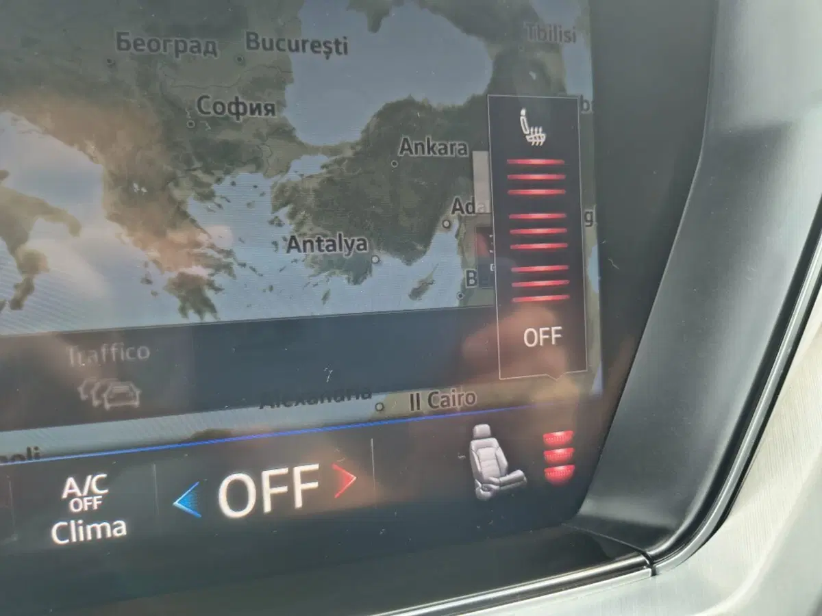 Volkswagen Touareg usata a Firenze (20)