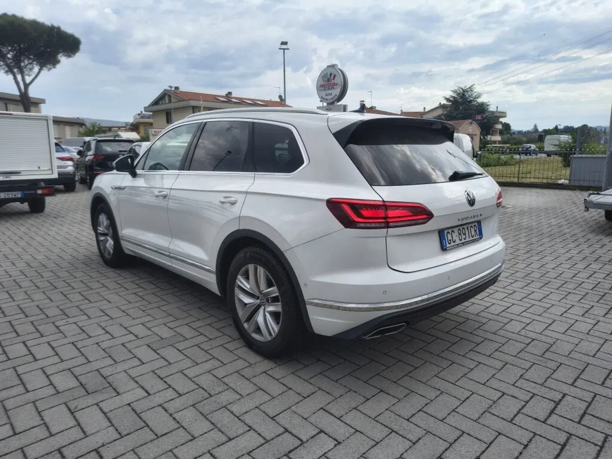 Volkswagen Touareg usata a Firenze (6)