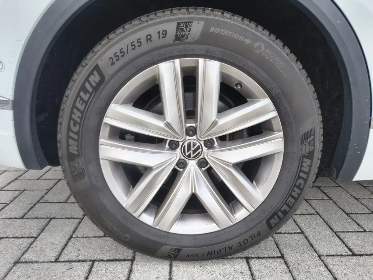 Volkswagen Touareg usata a Firenze (7)