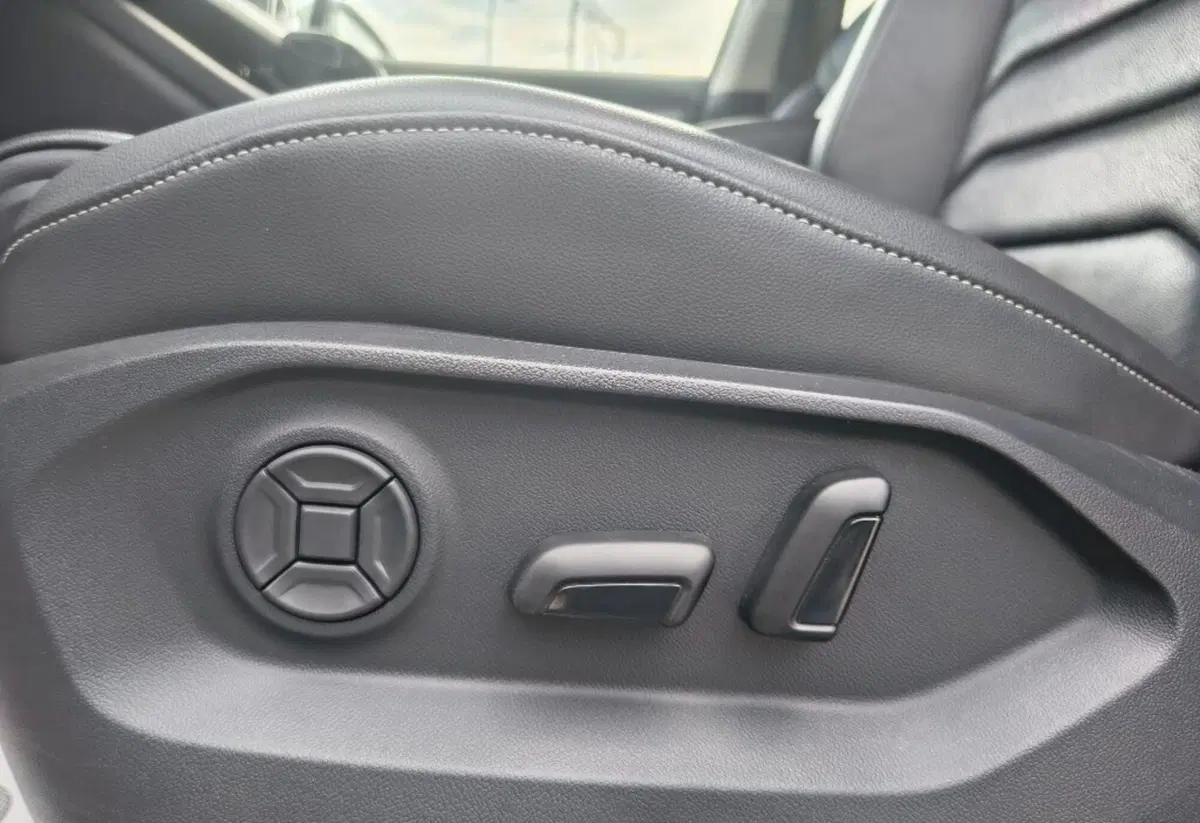 Volkswagen Touareg usata a Firenze (9)