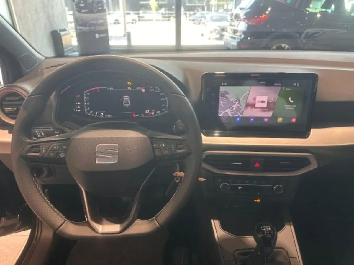 SEAT Ibiza nuova a Bologna (9)