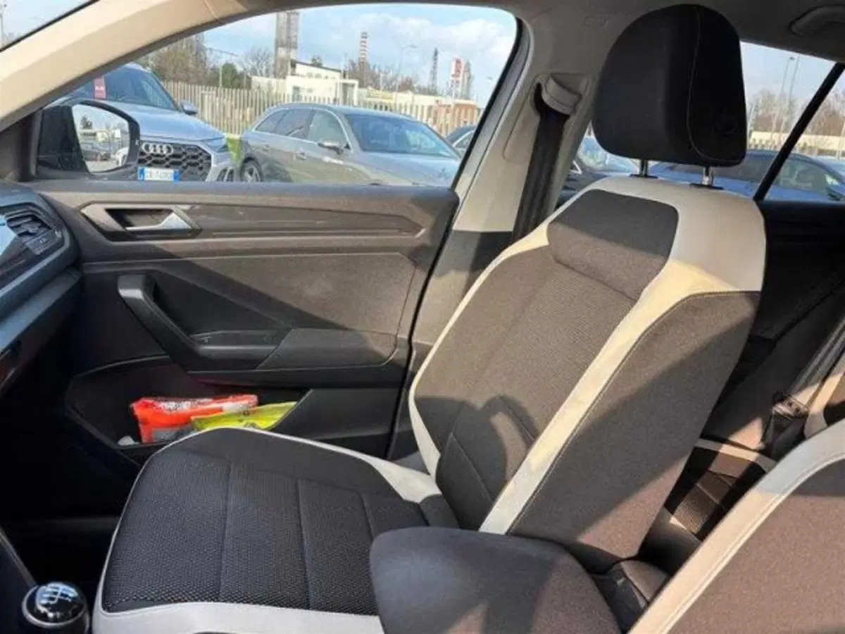 Volkswagen T-Roc usata a Bologna (9)