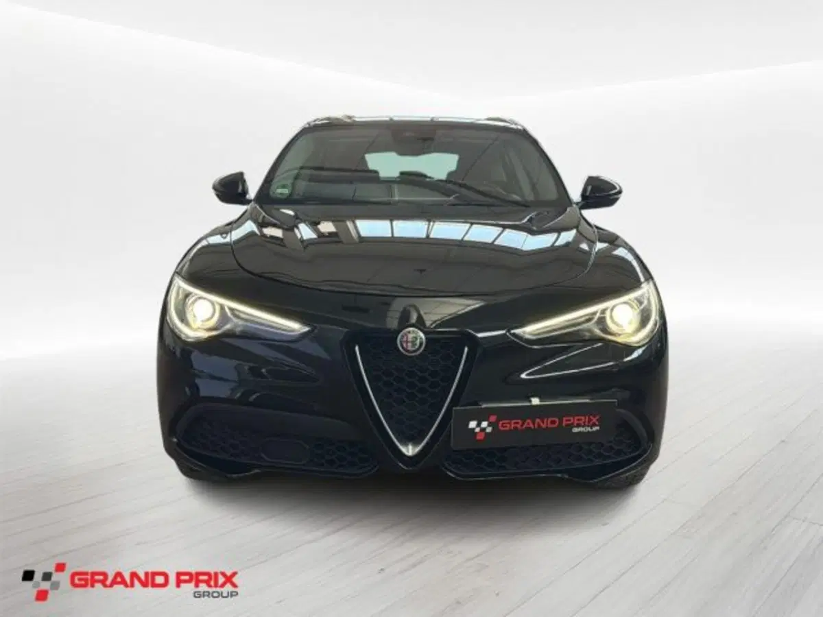 Alfa Romeo Stelvio usata a Bologna (3)