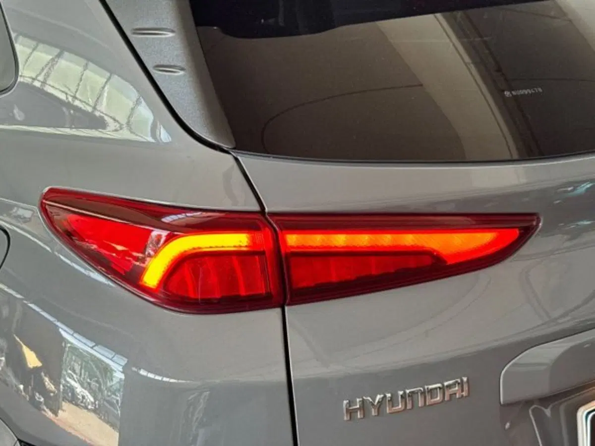 Hyundai Kona usata a Bologna (8)