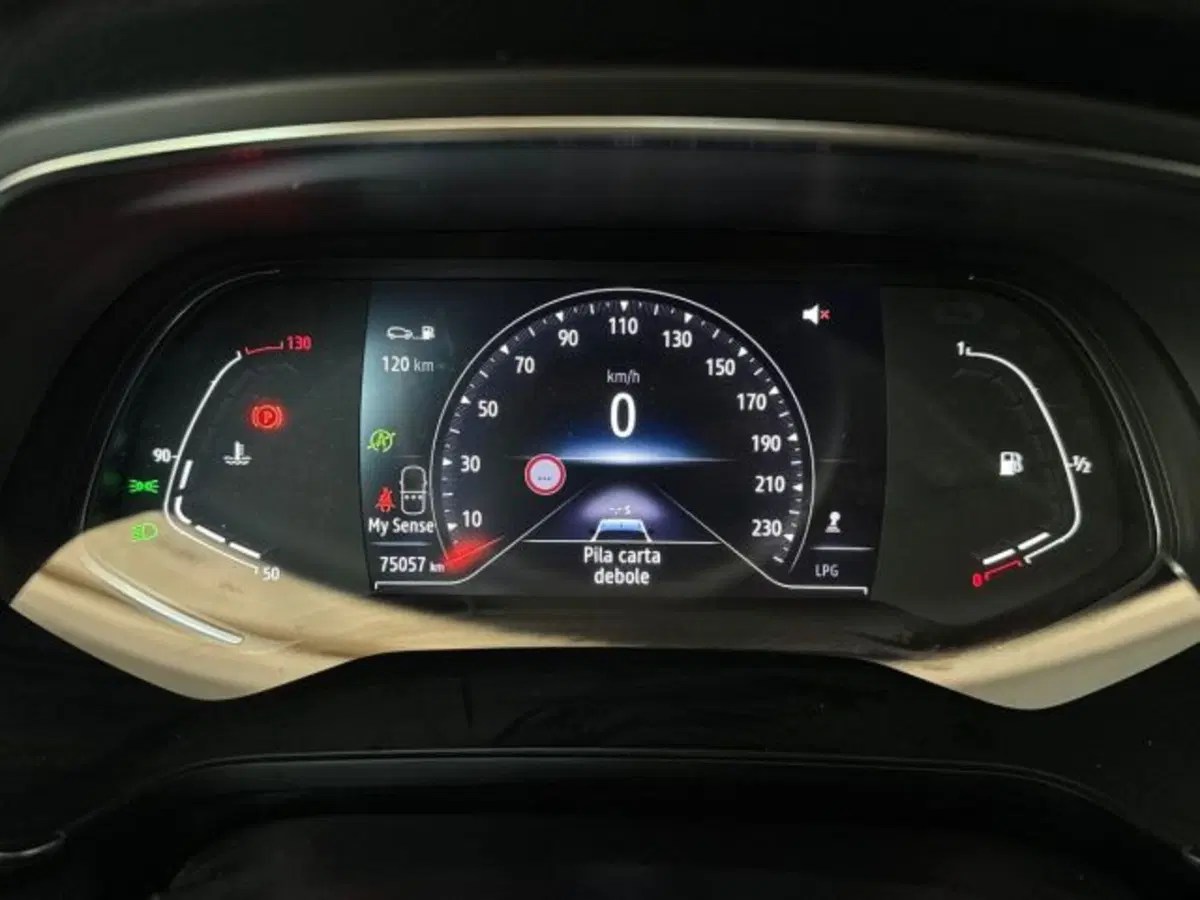 Renault Captur usata a Bologna (11)