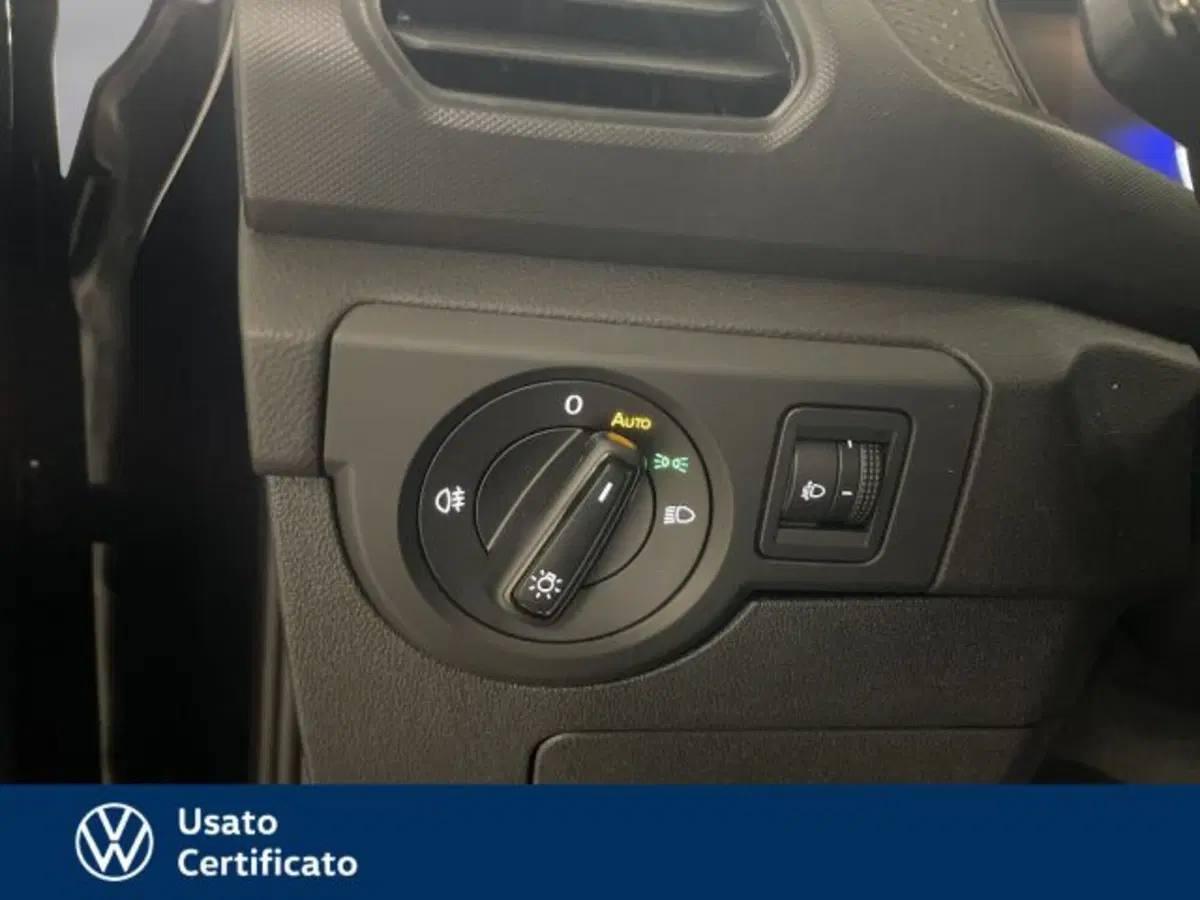 Volkswagen T-Cross usata a Vicenza (13)