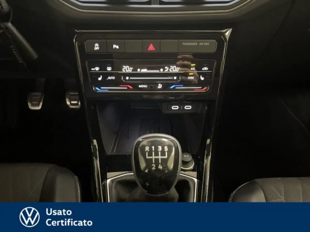 Volkswagen T-Cross usata a Vicenza (13)