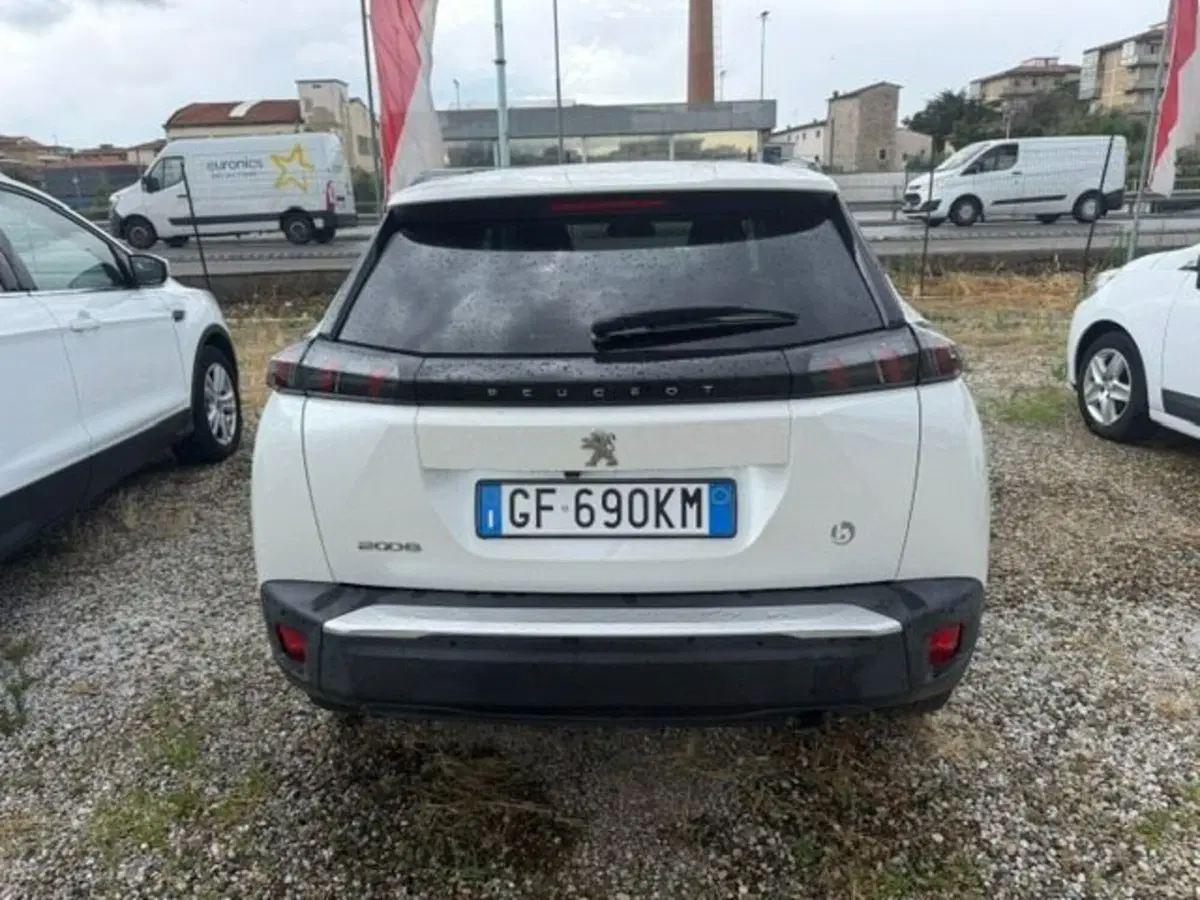 Peugeot 2008 usata a Prato (2)