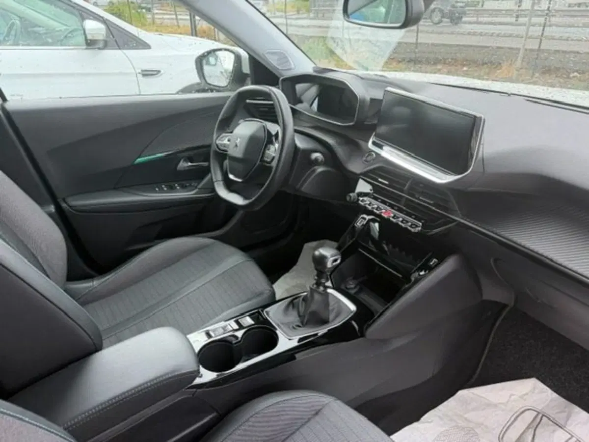 Peugeot 2008 usata a Prato (7)