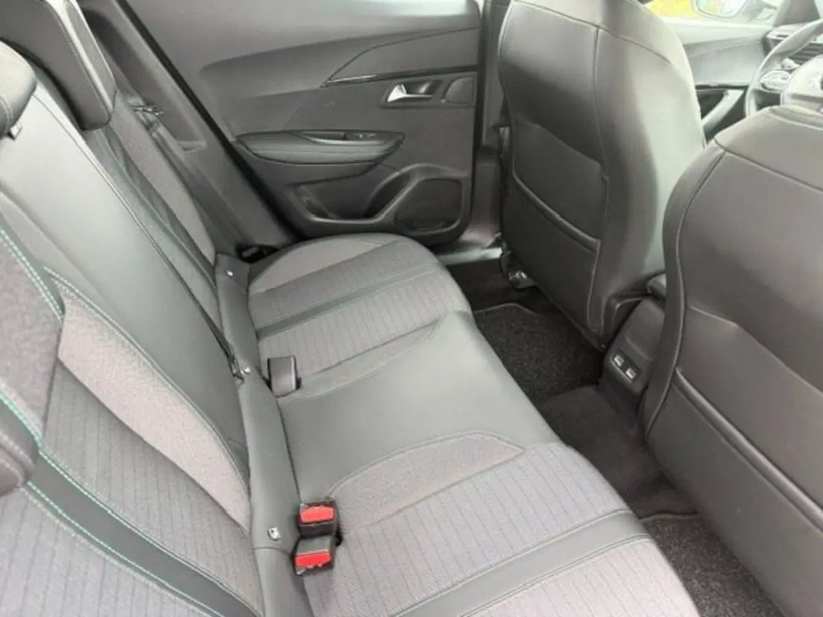 Peugeot 2008 usata a Prato (9)