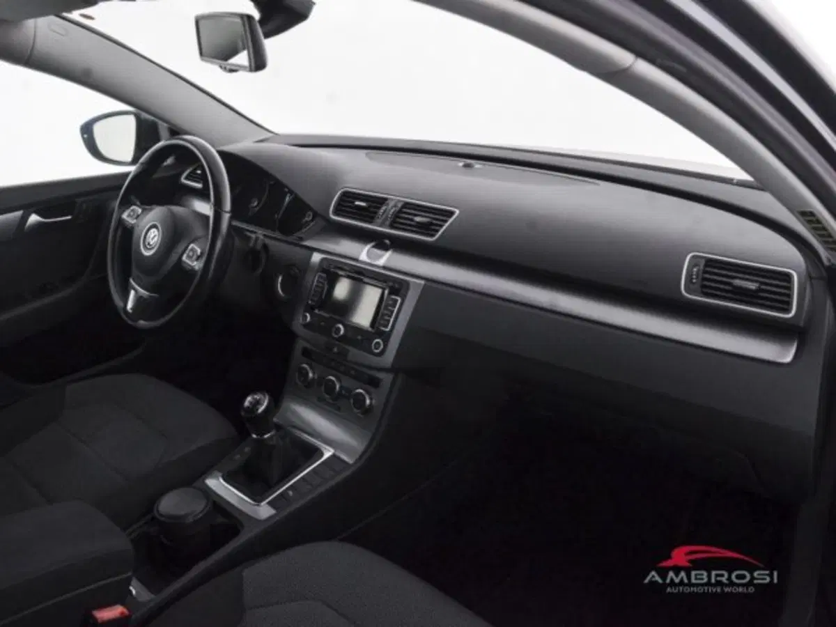 Volkswagen Passat Variant usata a Perugia (12)