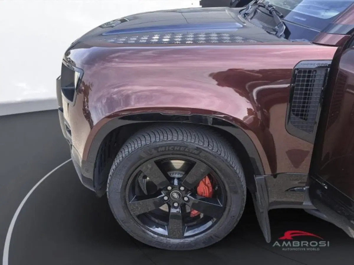 Land Rover Defender usata a Perugia (13)
