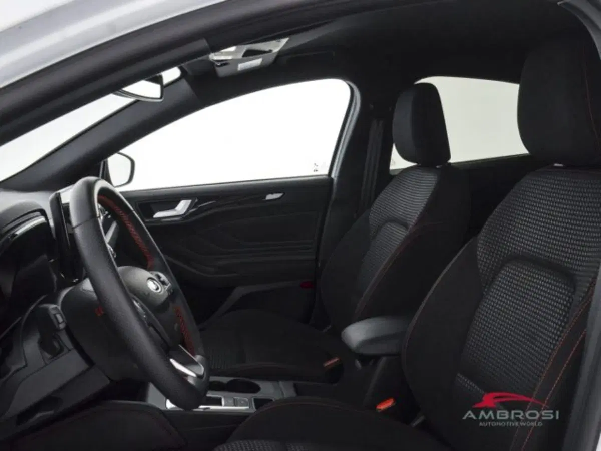 Ford Focus usata a Perugia (9)
