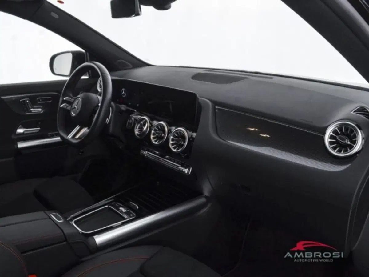 Mercedes-Benz GLA SUV usata a Perugia (12)