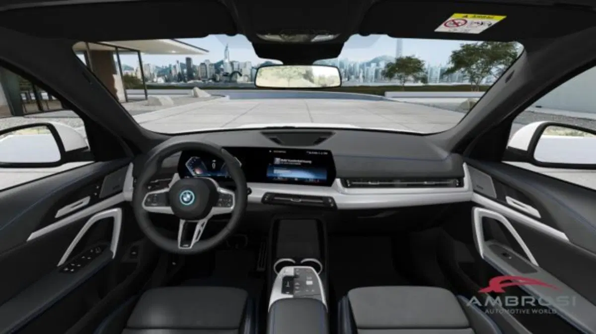 BMW iX1 nuova a Perugia (11)