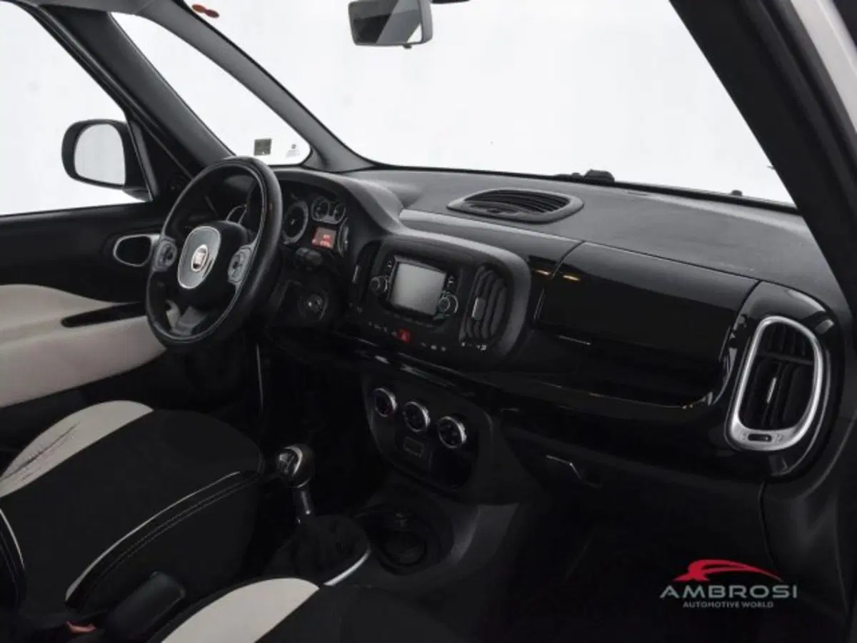 Fiat 500L usata a Perugia (12)