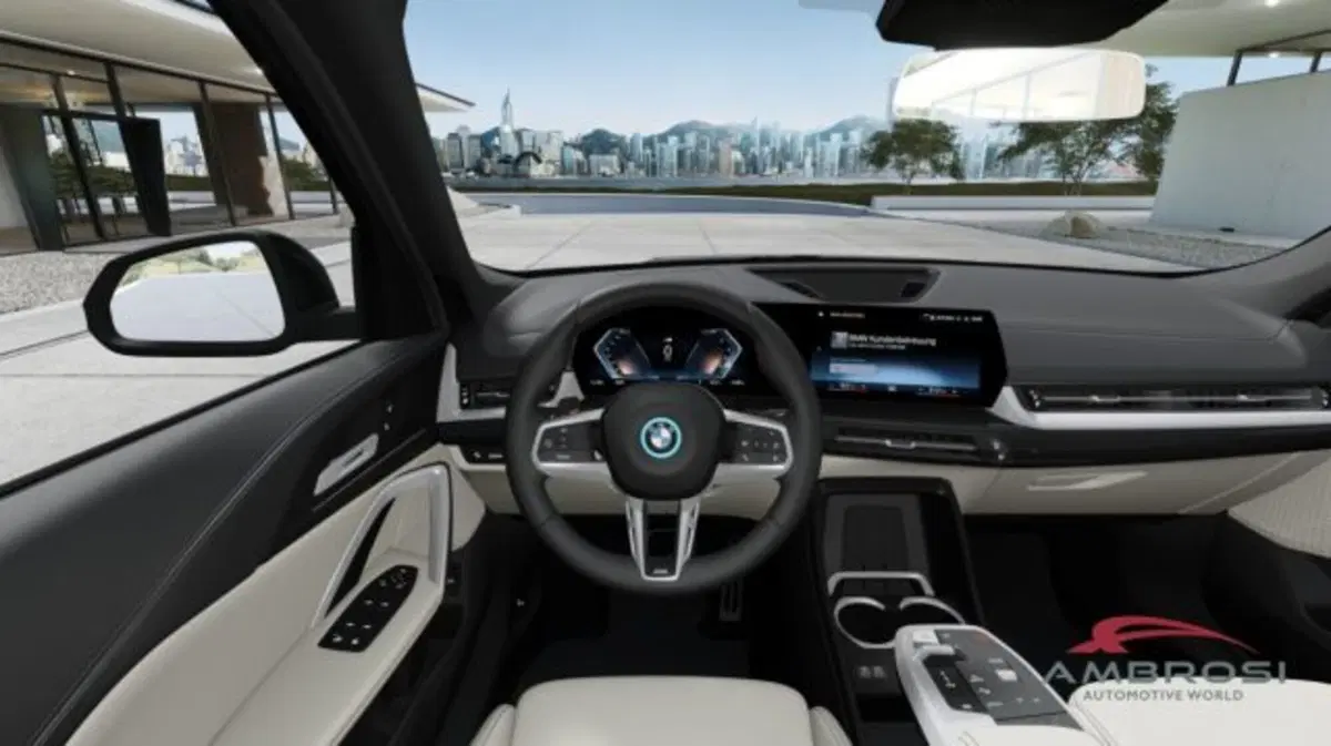 BMW iX1 nuova a Perugia (10)