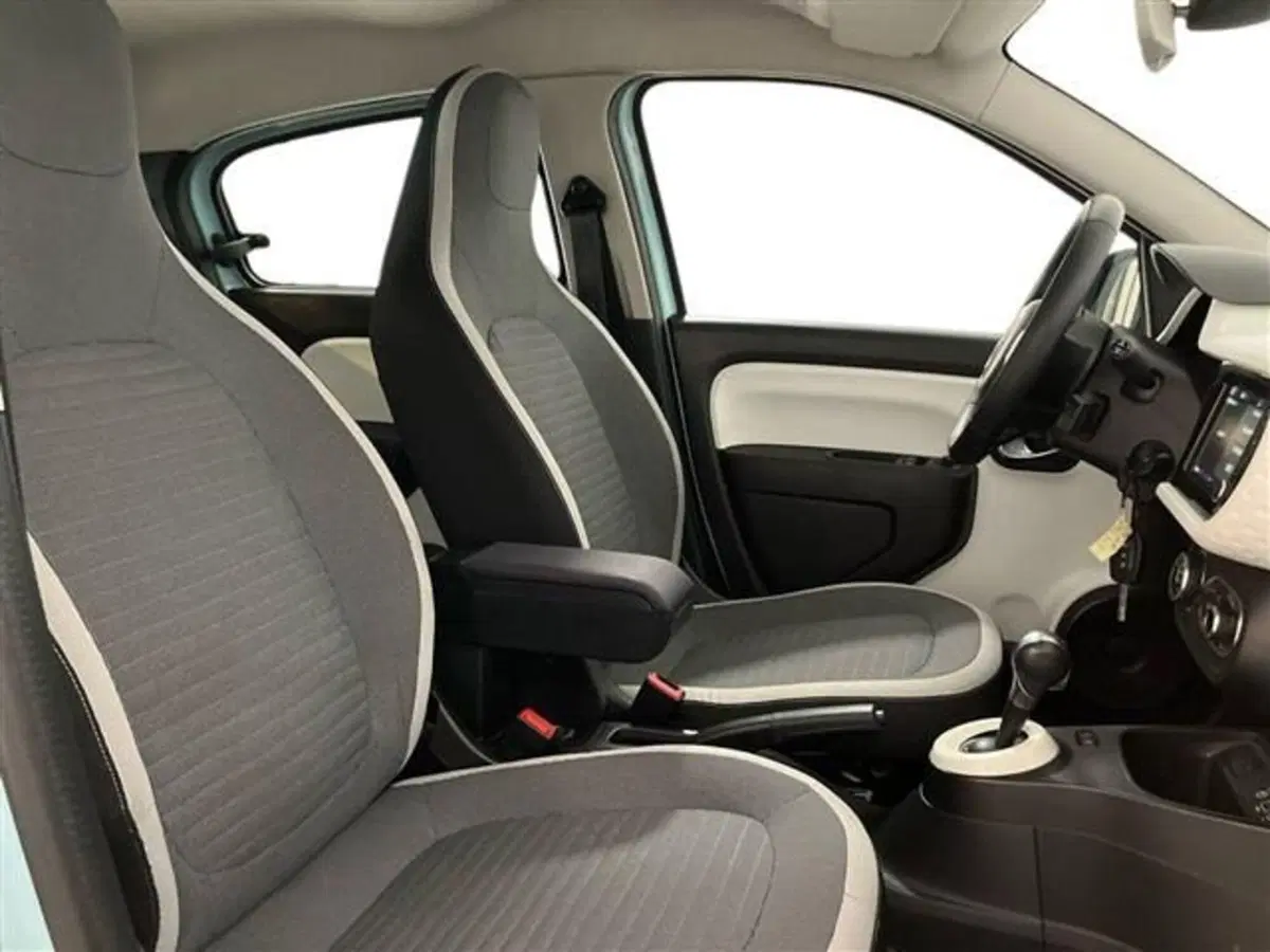 Renault Twingo usata a Como (12)