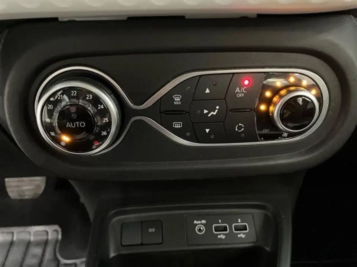 Renault Twingo usata a Como (15)